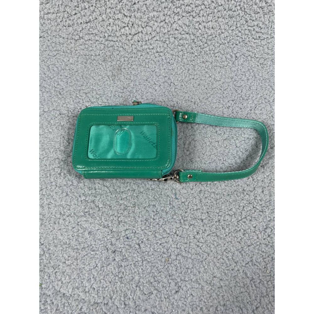 WalletBe Wallet Green Leather Accordion Zip Around
